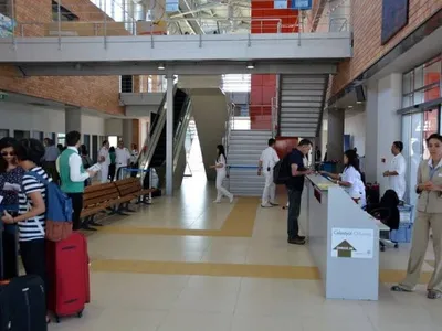 Lavrio Cruise Port to Athens Airport Private Transfer photo 3