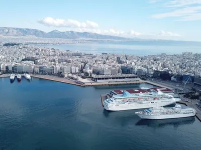 Piraeus Cruise Port to Athens City Hotels Private Transfer photo 3